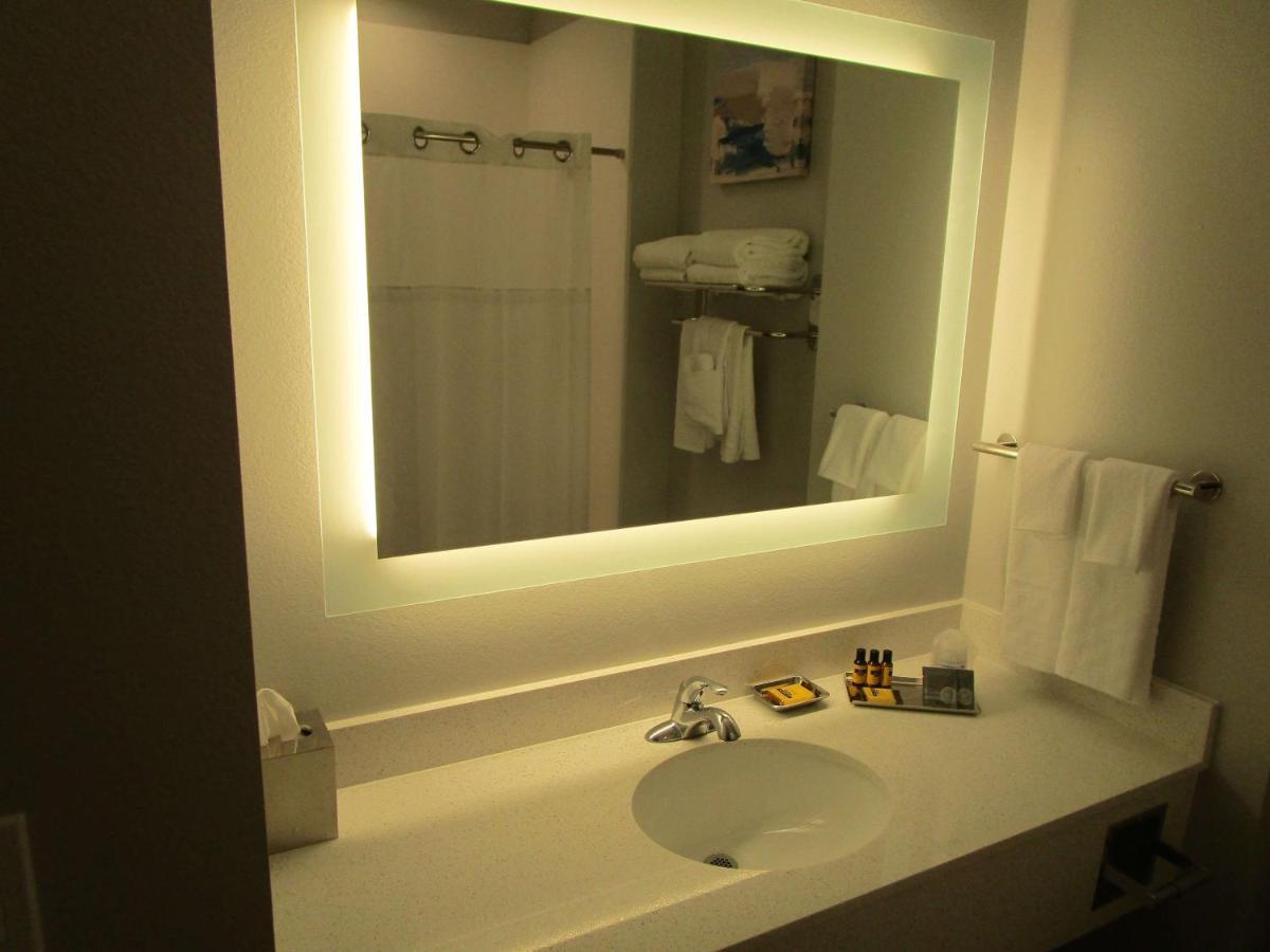 Reddy Hotel Bonham Ngoại thất bức ảnh